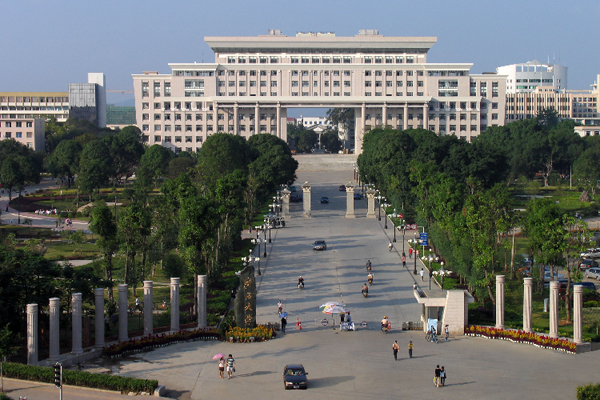廣西大學(xué)